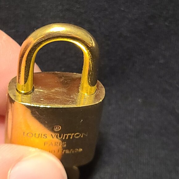 LV Lock & Key set #345 - Picture 5 of 8